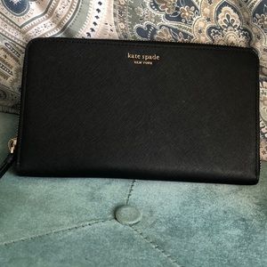 Kate Spade Cameron large travel wallet